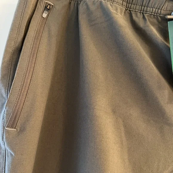L.L Bean men’s Multisport pants. XL 28 inch inseam - Picture 6 of 13
